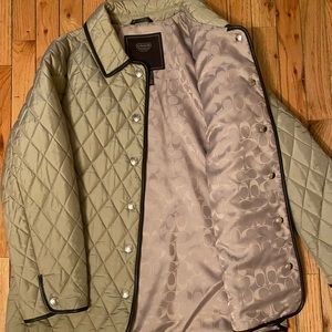 Women’s Coach beige-quilted jacket leather trim